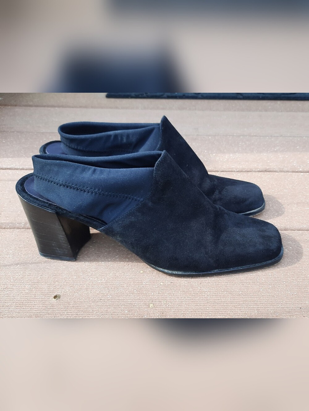 8.5 N   Donald J. Pliner Black Suede Block-Heel Mule